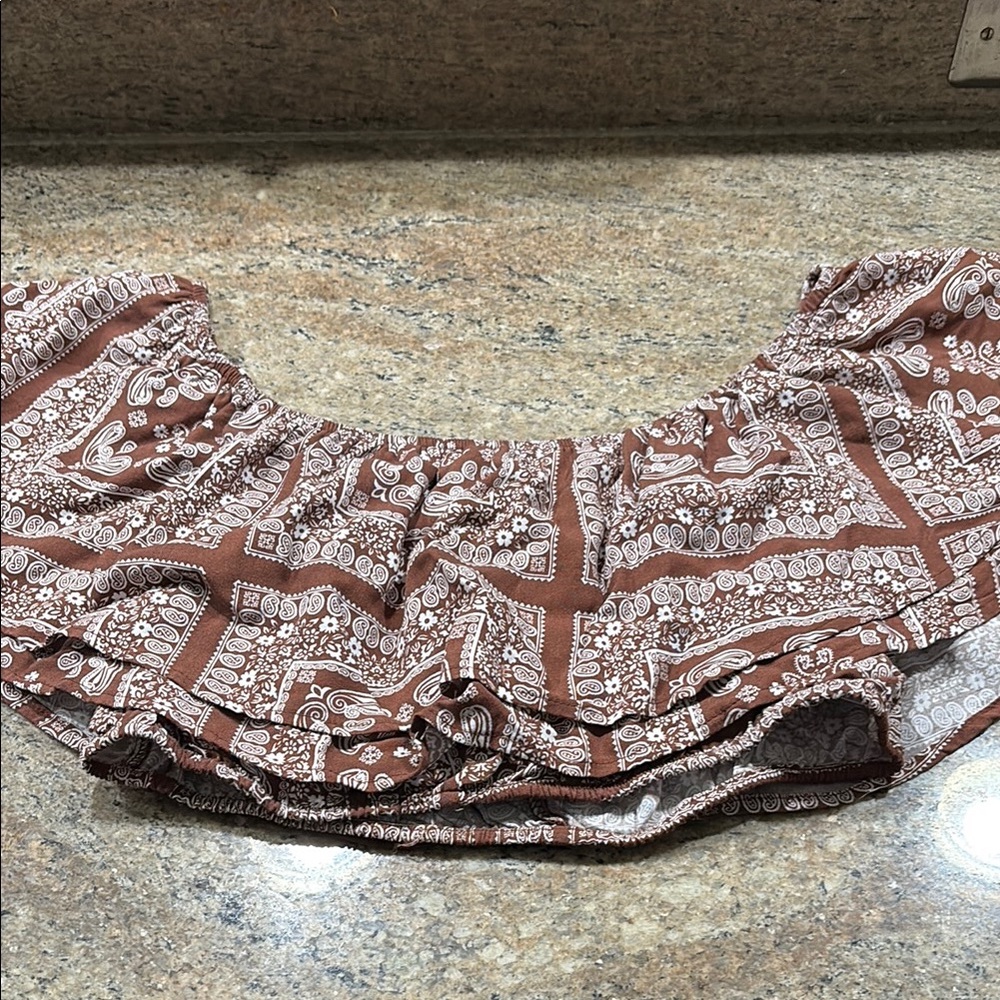 Brown Paisley Off-Shoulder Top